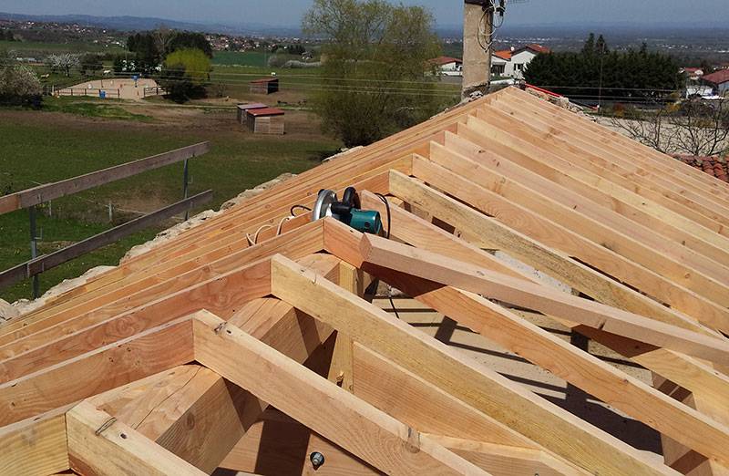 Reprise complète de charpente sur une ancienne ferme